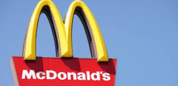 Mc Donald`sın baş direktoru işçi ilə münasibətə görə azad edilib  